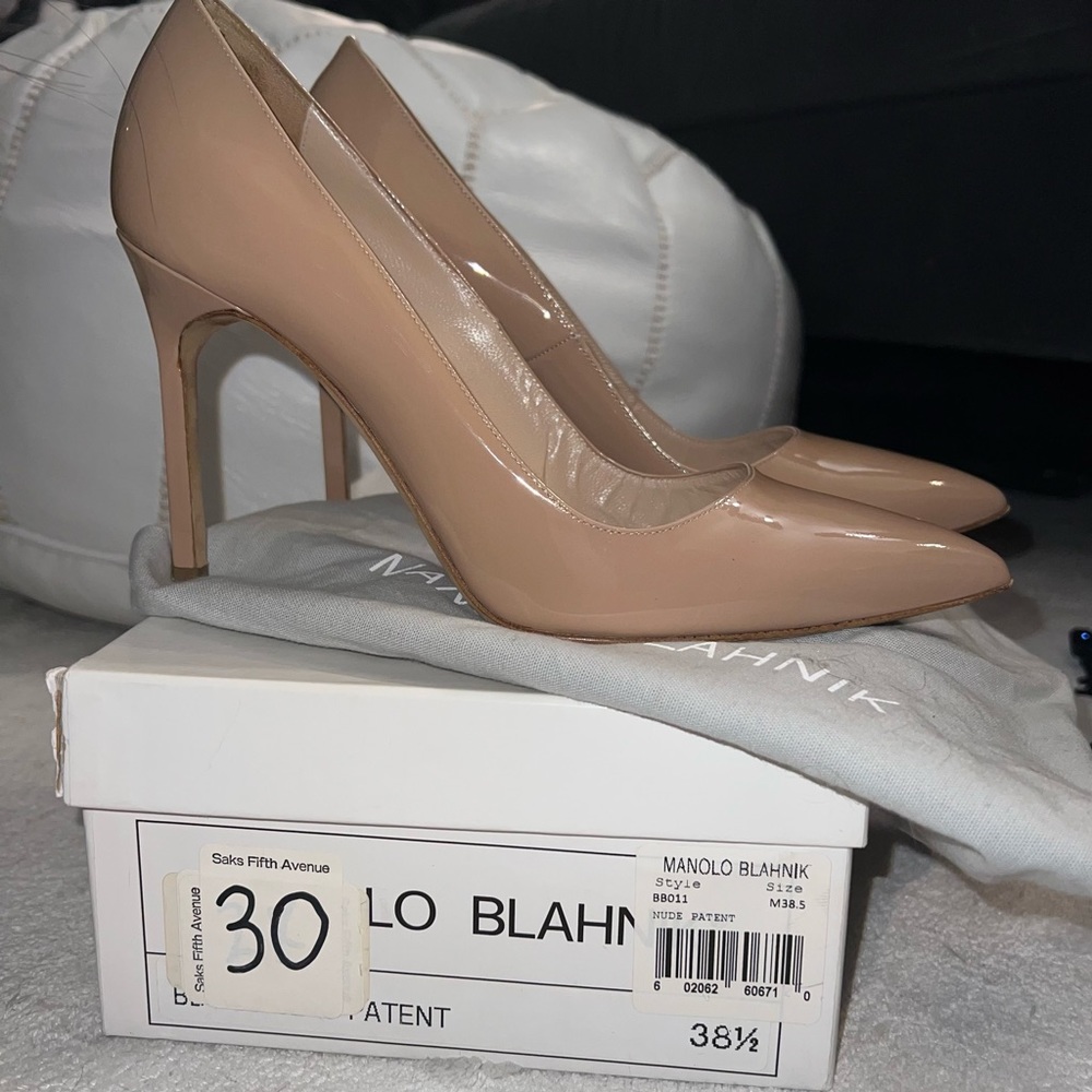 Manolo Blahnik BB Nude Pumps